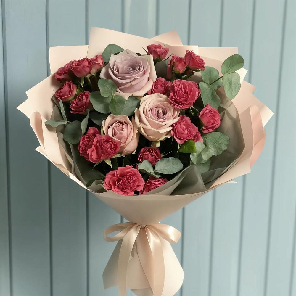 Букет цветов из: Гвоздики и Розы в Малмыже