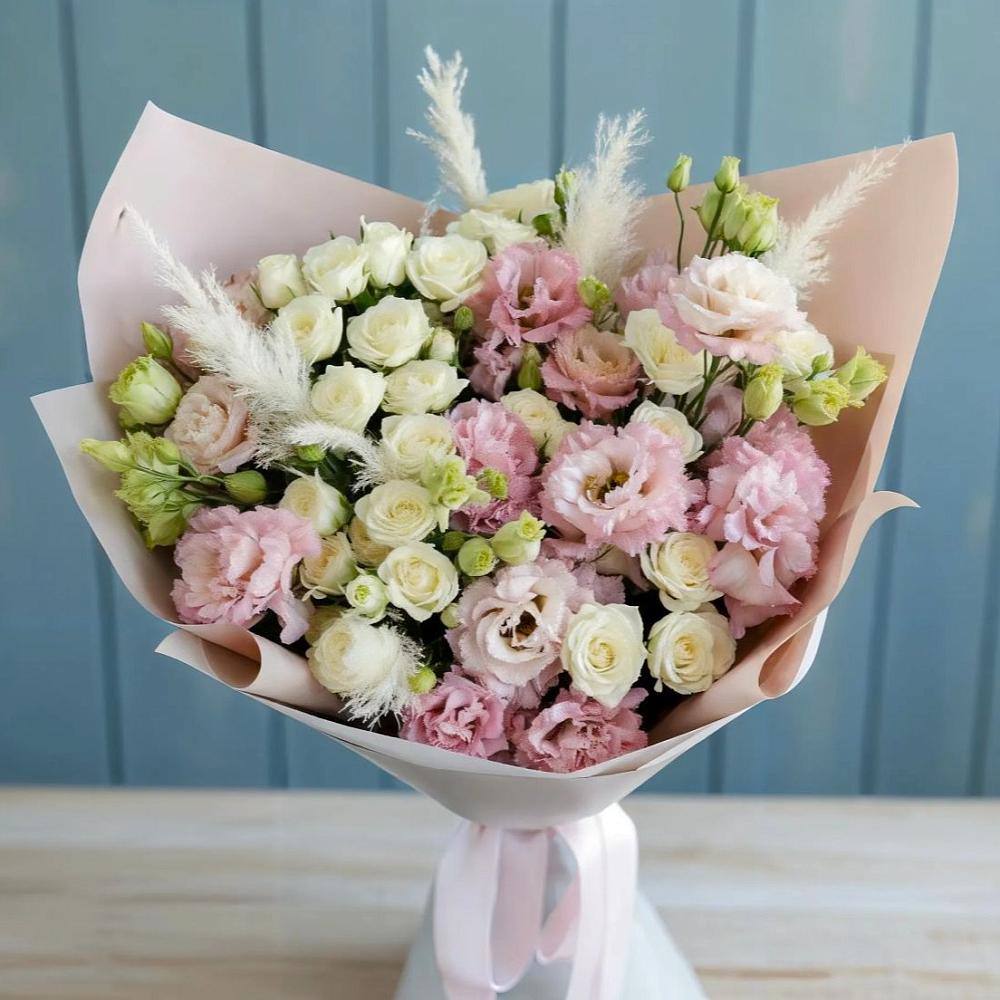 Букет цветов из: Альстромерии и Розы в Малмыже