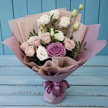 Букет цветов из:  Розы и Лизиантусы в Малмыже