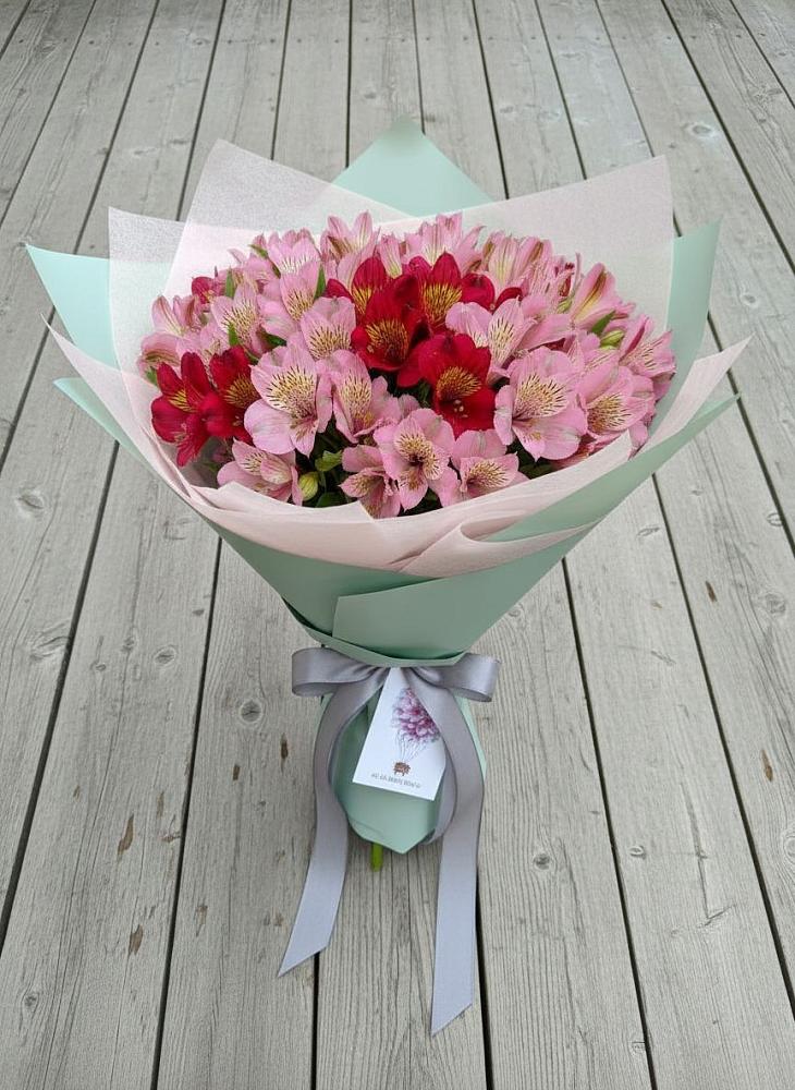 Букет цветов из: Альстромерии в Малмыже