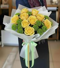 Букет цветов из:  Хризантемы и Розы в Малмыже