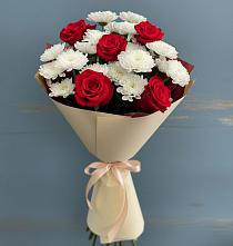 Букет цветов из:  Розы и Хризантемы в Малмыже