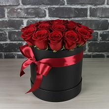 Цветочная композиция из Розы в шляпной коробке в Малмыже