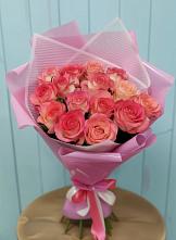 Букет 15 Розовых роз Равель в Малмыже