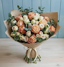Букет цветов из:  Альстромерии и Розы в Малмыже
